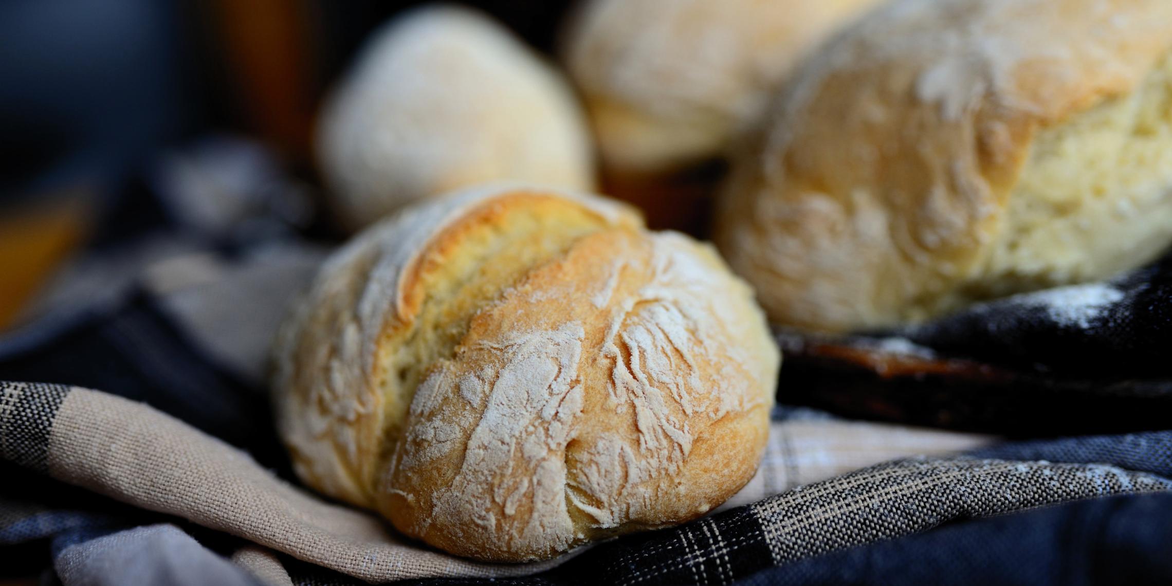 bread-5916805_final_by_congerdesign_pixabay_pfarrbri