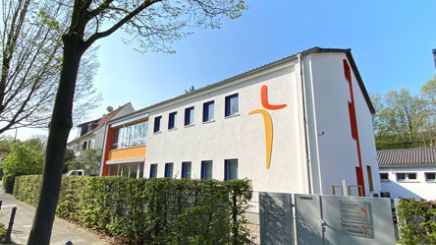 Aussenansicht der KiTa St. Evergislus